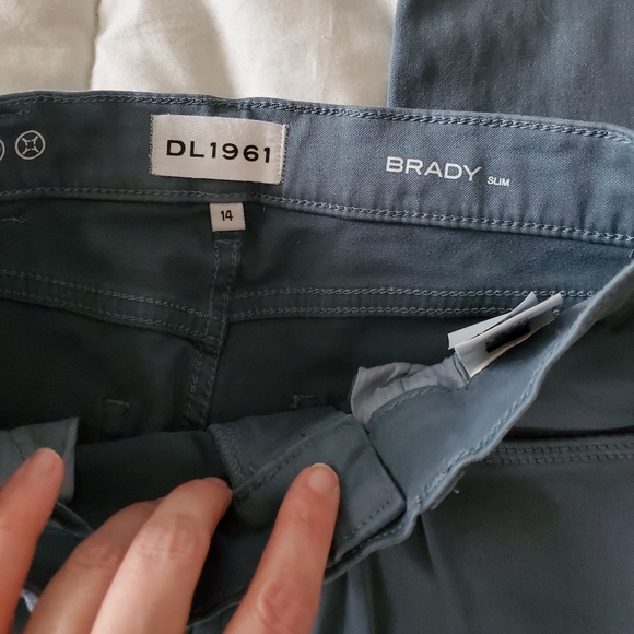 DL1961 Stitch Fix pants - Picture 2 of 3
